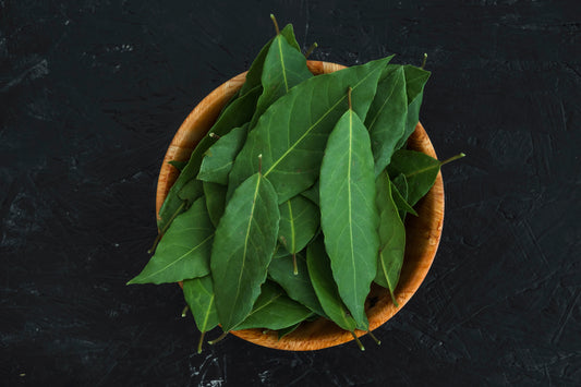 Gudmar leaf in a bowl